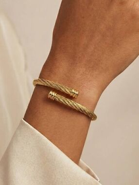 18K Gold Plated Twisted Cable Open Cuff Bracelet